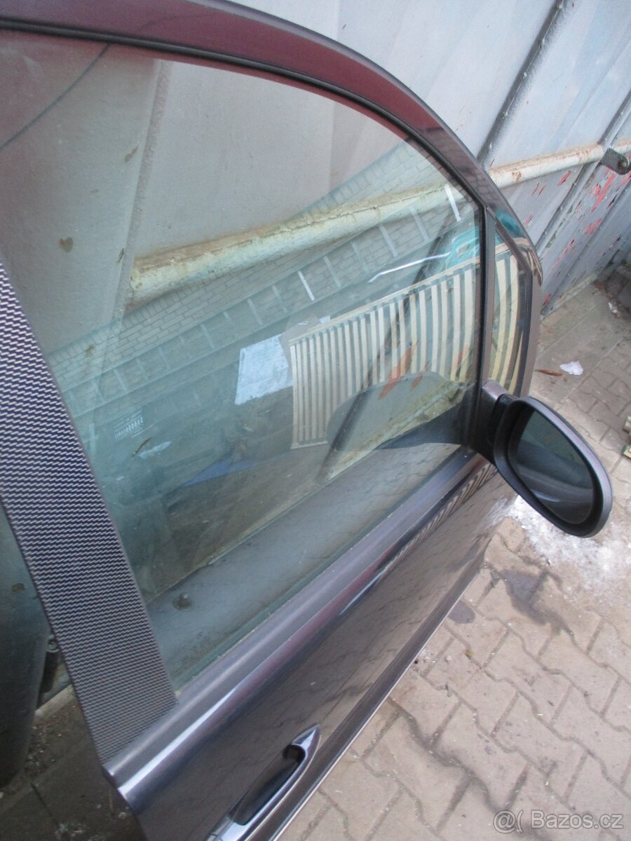 Pravé přední dveře MB A 2004 - 2