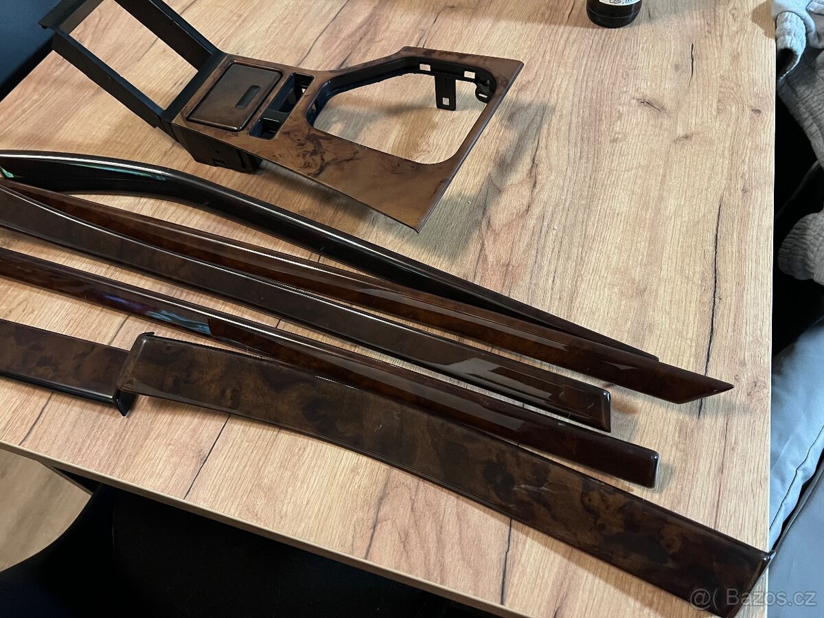 BMW E39 Nussbaum dekor - vyborny stav - 2