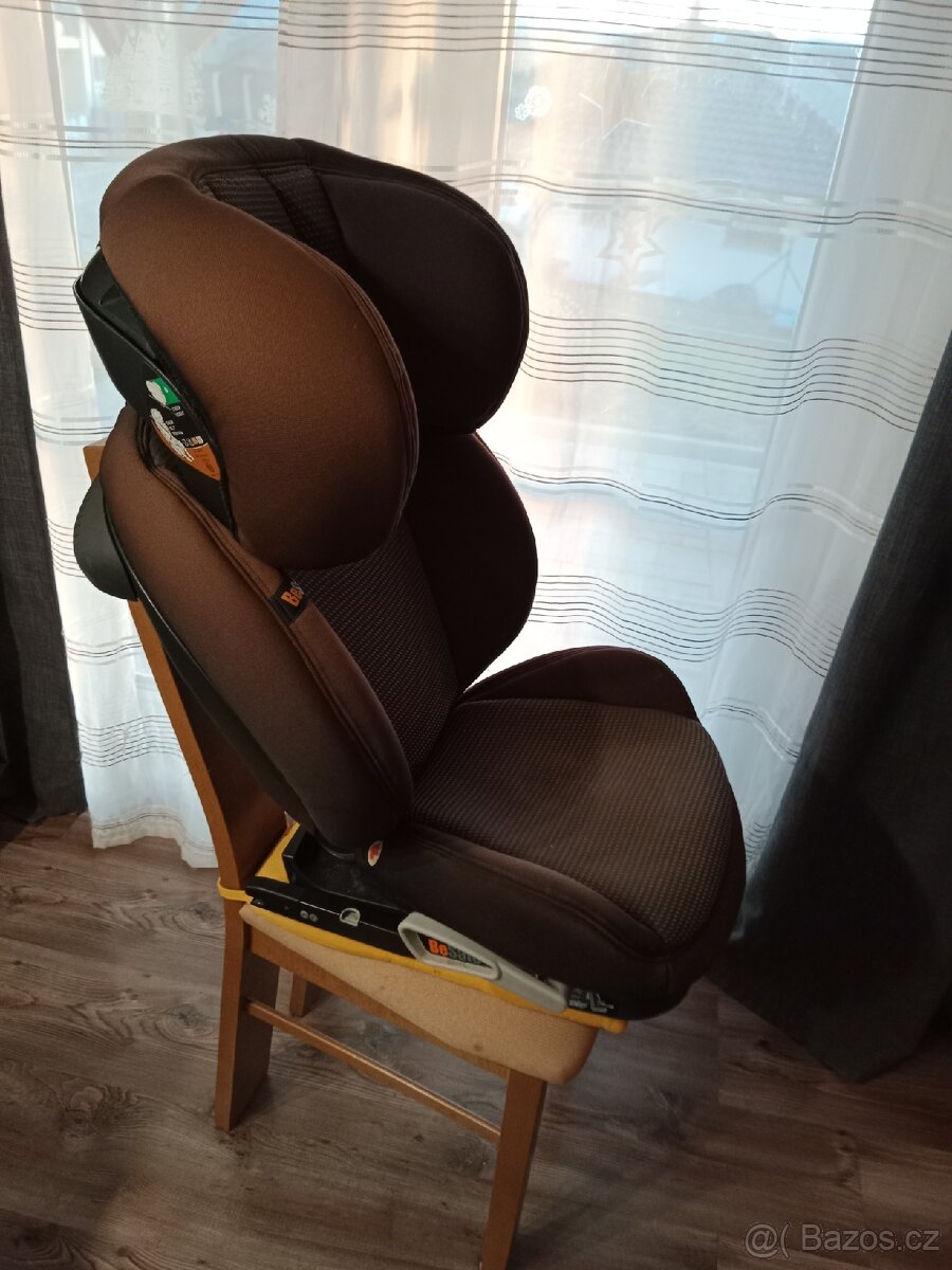Autosedačka BeSafe IziUp fix 15-36kg - 2