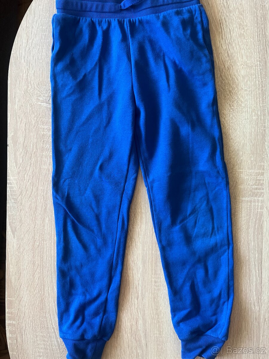 Prodám tepláky zn.H&M,vel.140 - 2