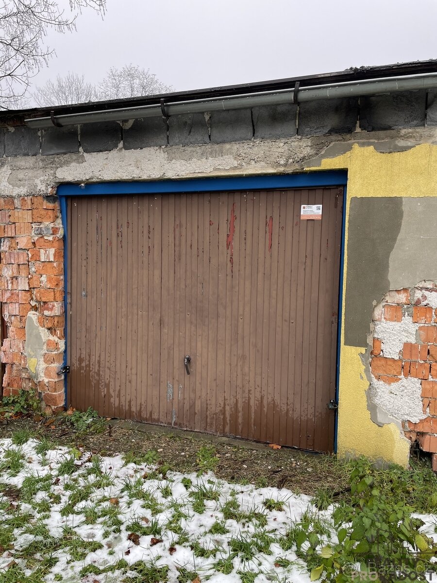 Pronájem garáže o velikosti 20 m2 na ulici Na Baranovci v Os - 2