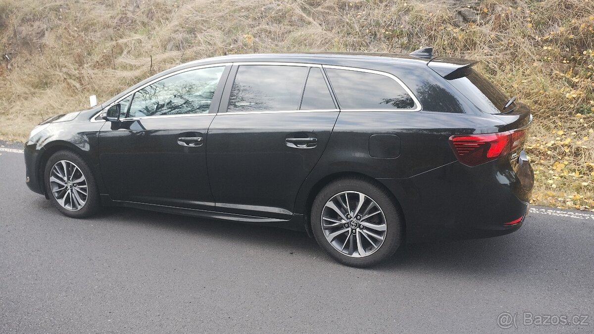 Toyota Avensis 2.0 D4D, kombi, ČR - 2