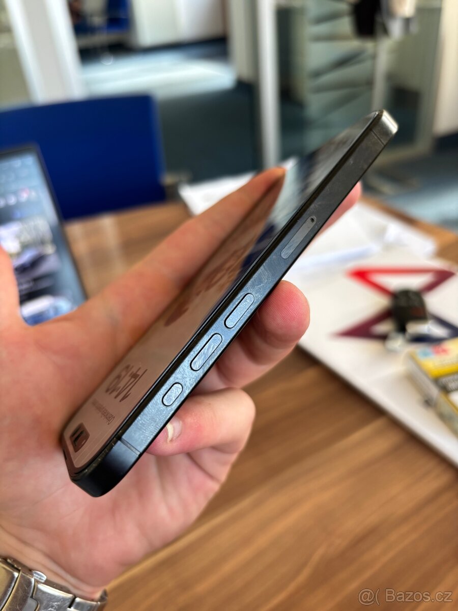 iPhone 15 pro 128 gb - 2