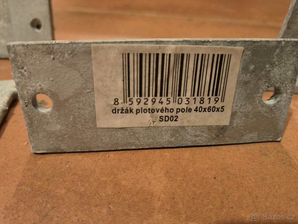 22x Sada držáků plotového pole k přišroubování na holý sloup - 2