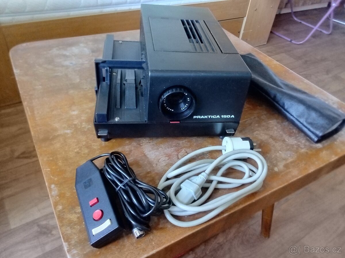 Diaprojektor PRAKTICA 150A - 2