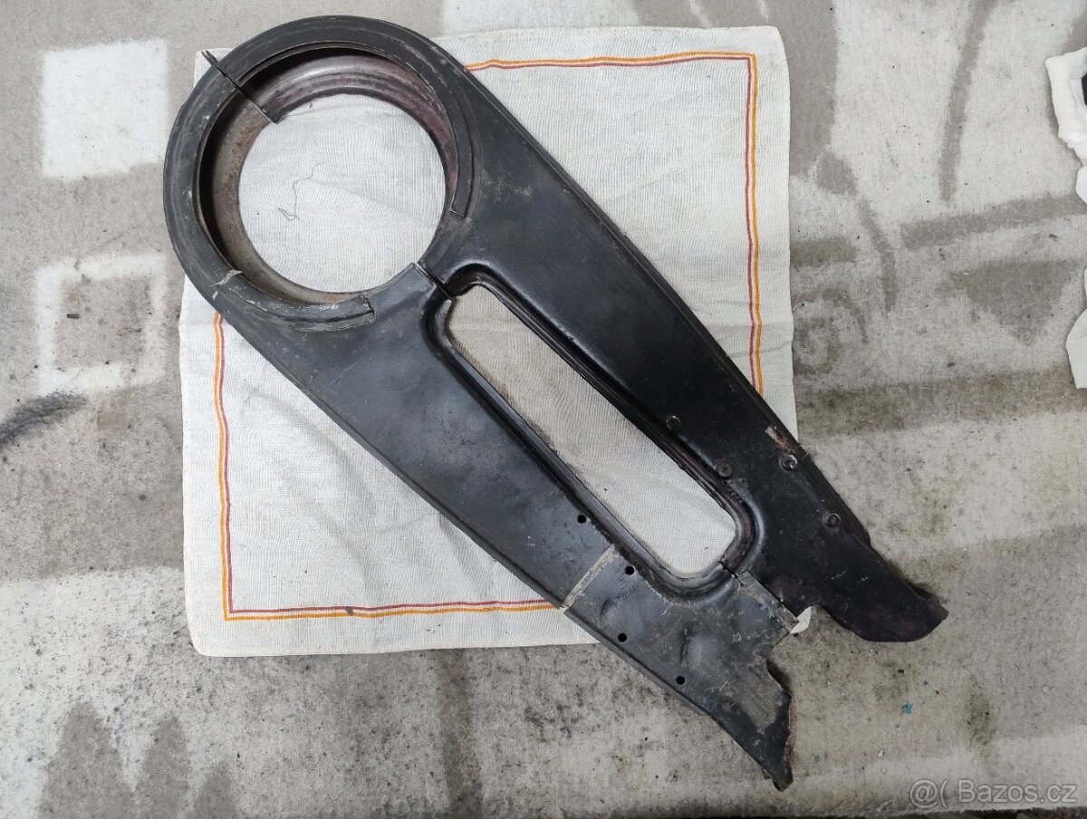 KRYT ŘETĚZU JAWA 250/350 - 2