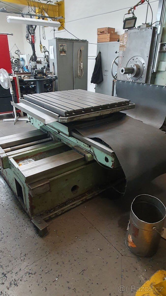 TOS W 9 - vodorovná vyvrtávačka stolová - 2