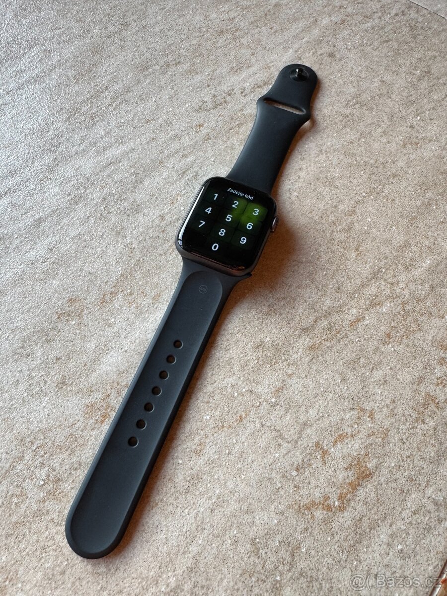 Apple Watch Series 5 GPS 44mm - 2