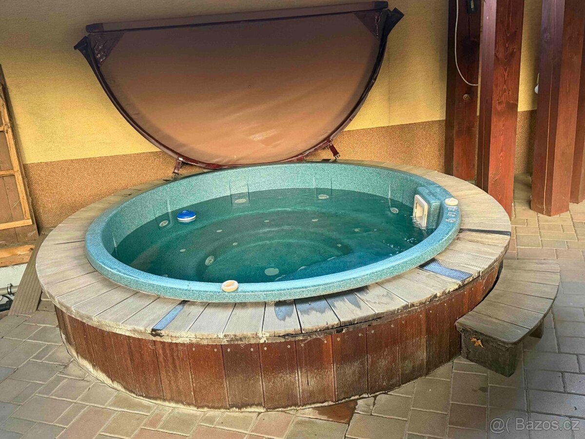 Prodám vířivku - 2