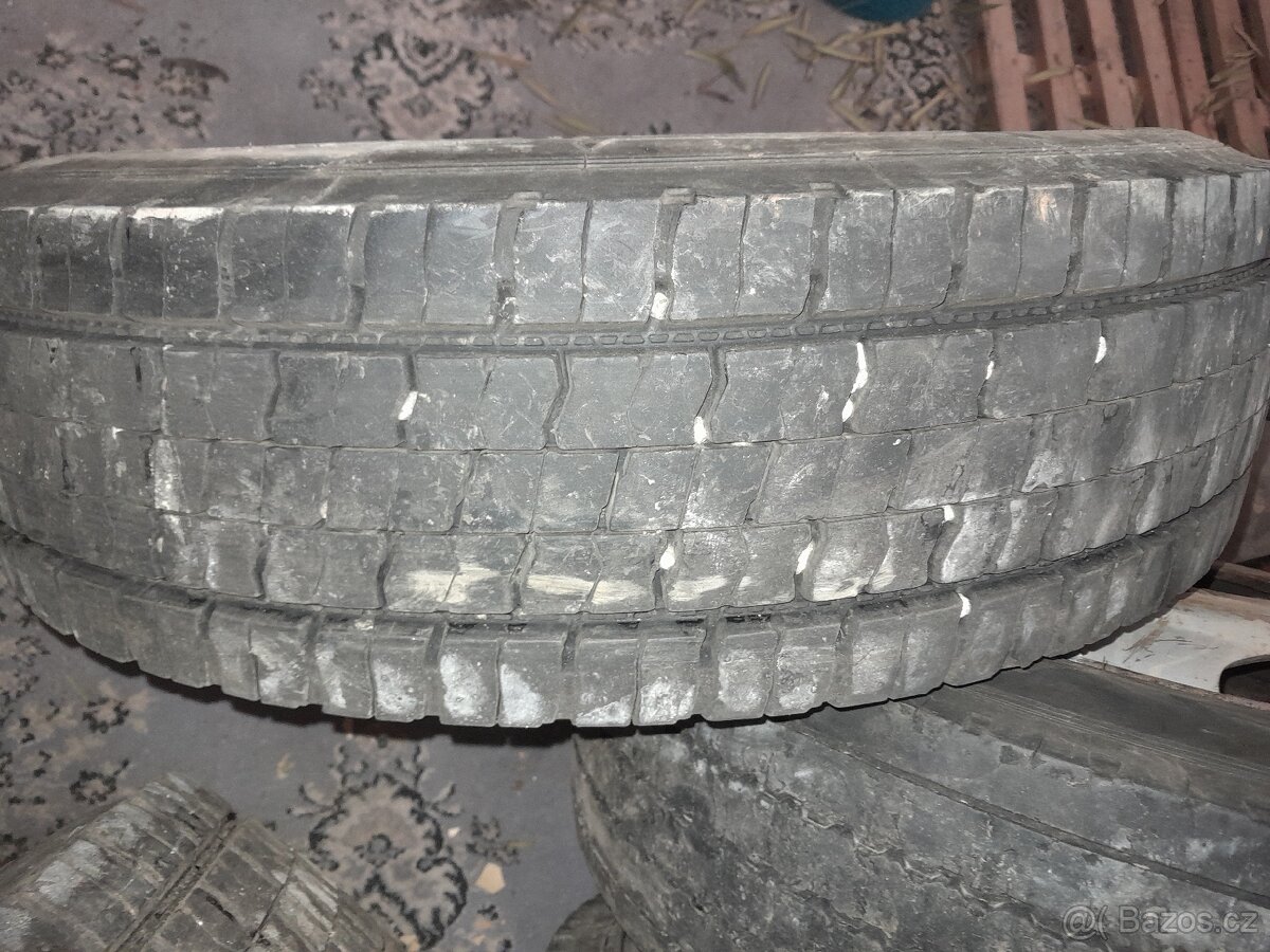 Prodám částečně použité pneu Daewo Avia - 2