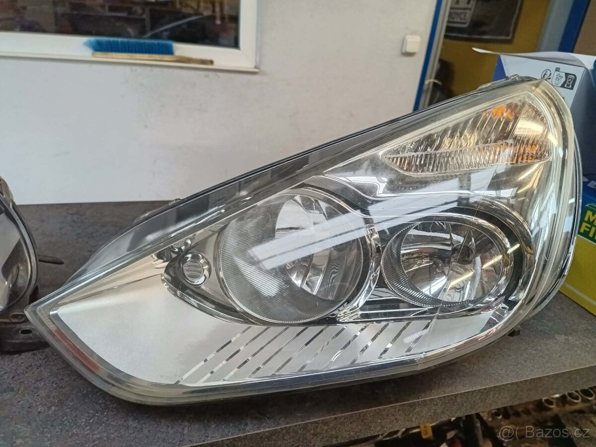 FORD S-MAX -- přední světla "HELLA" - 2