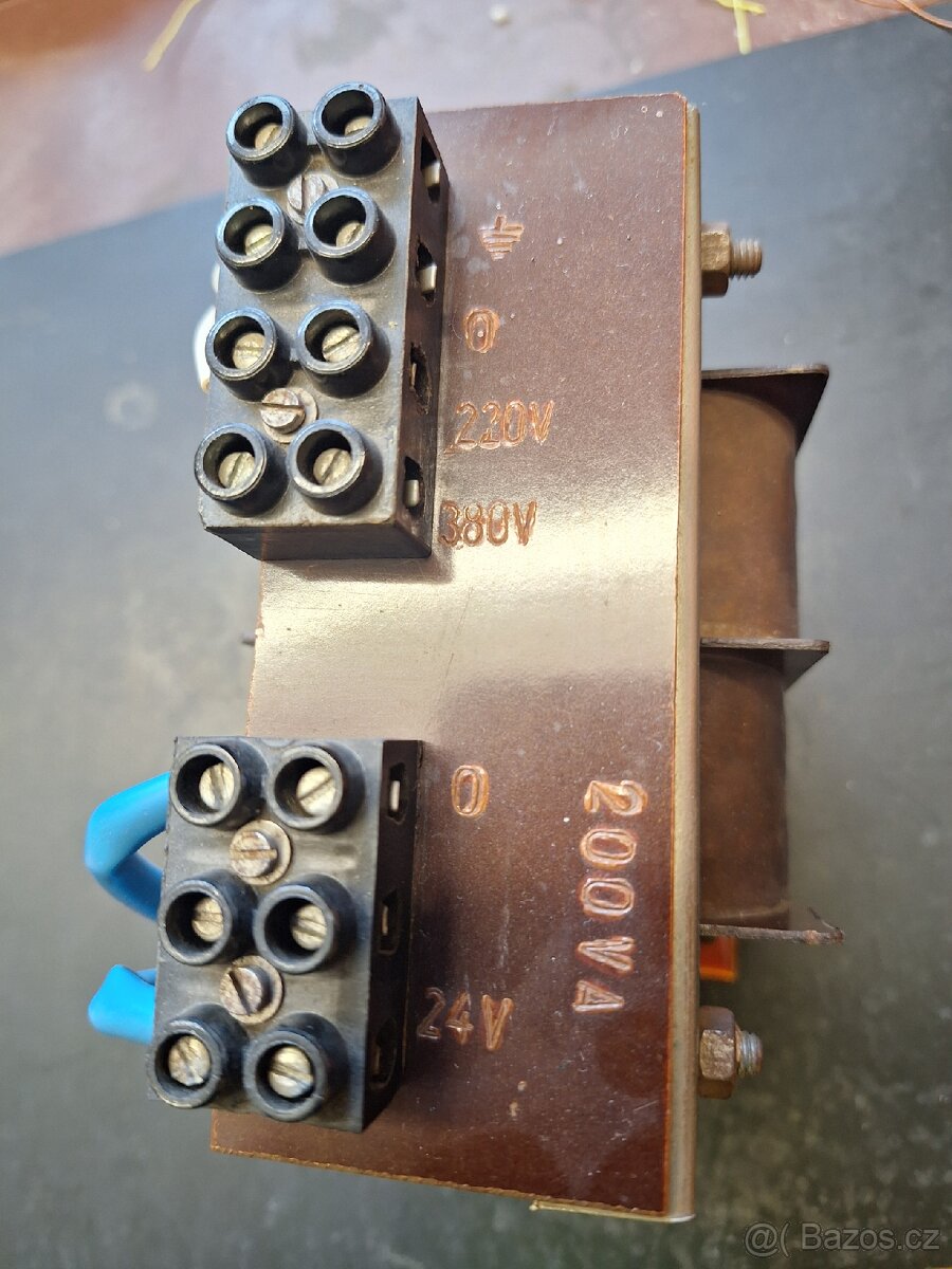 Transformátor 220V / 380V, 24V - 2