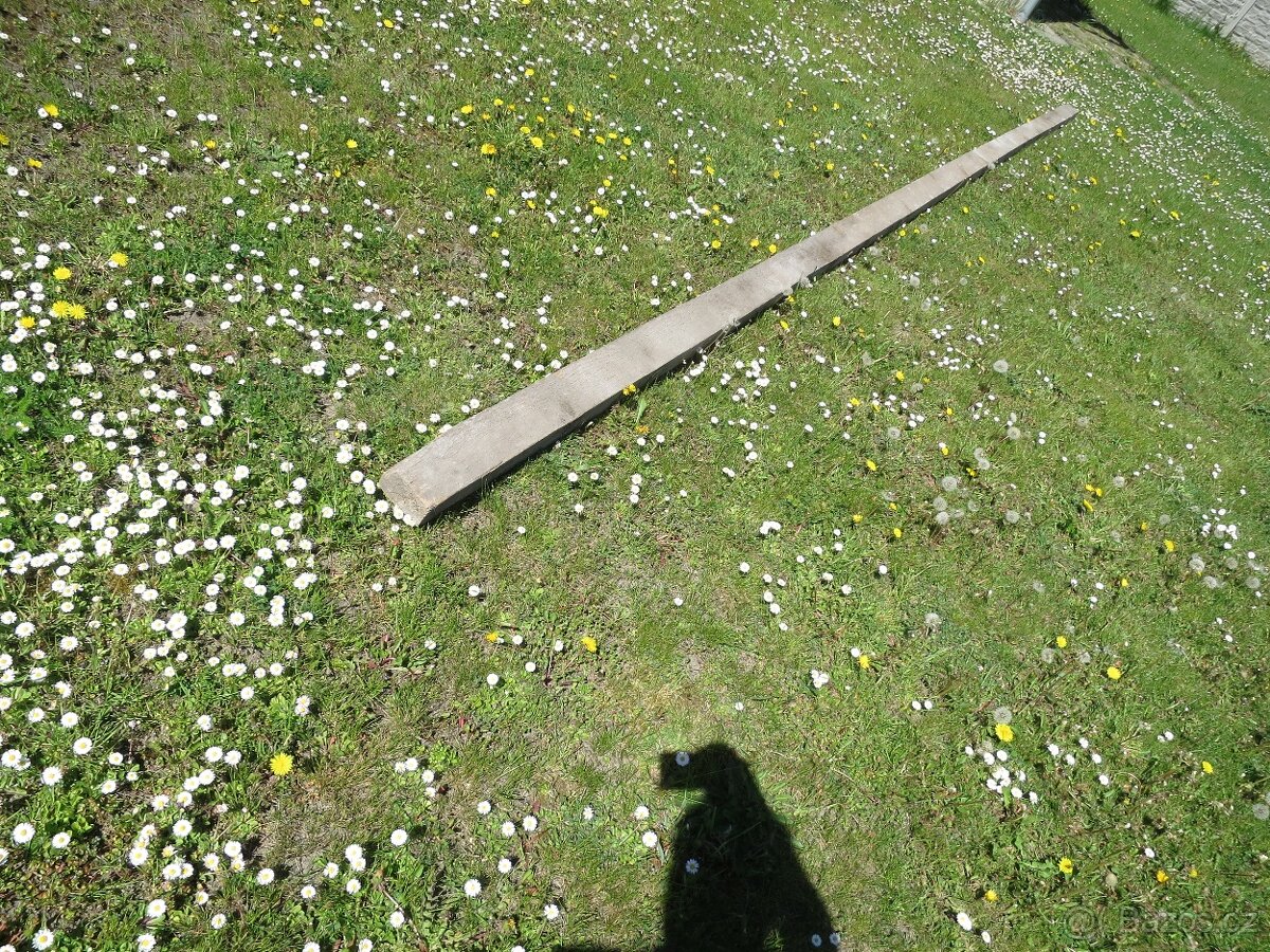 Hranol dřevěný 6m. - 2