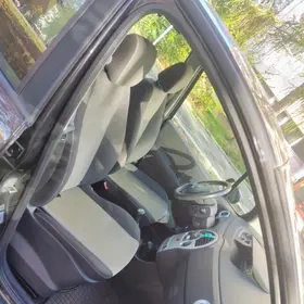 Renault MODUS 1.6 benzín,145 ...km,nové celoročky - 2
