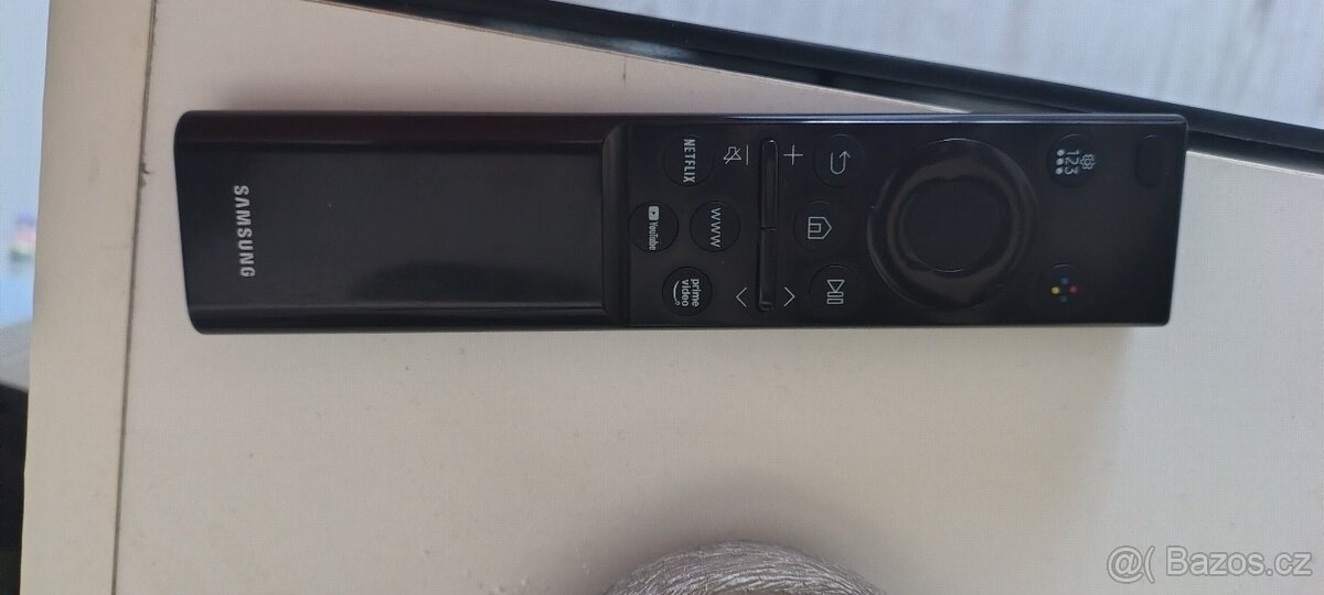 Samsung Smart 75 palců - 2