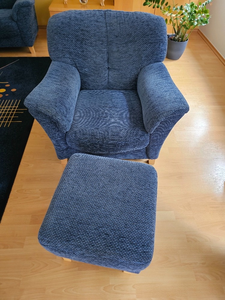 Prodám soupravu 2 křesel, 2 bobků a rohového gauče - 2