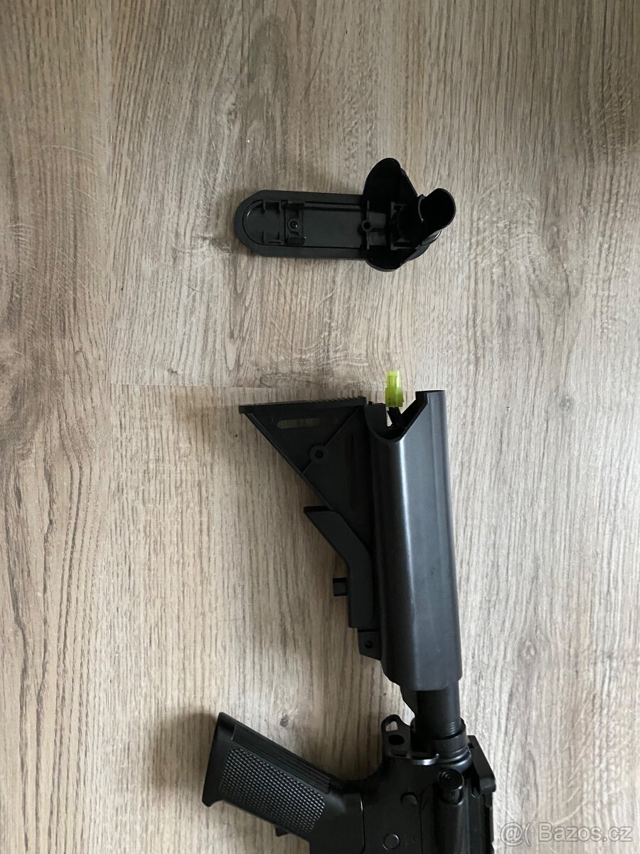 Airsoftová zbraň M4A1 - 2