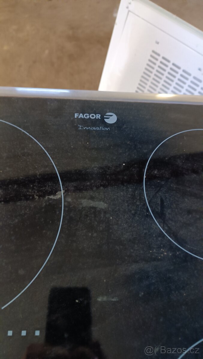 Vestavěná trouba varná deska a digistoř - 2