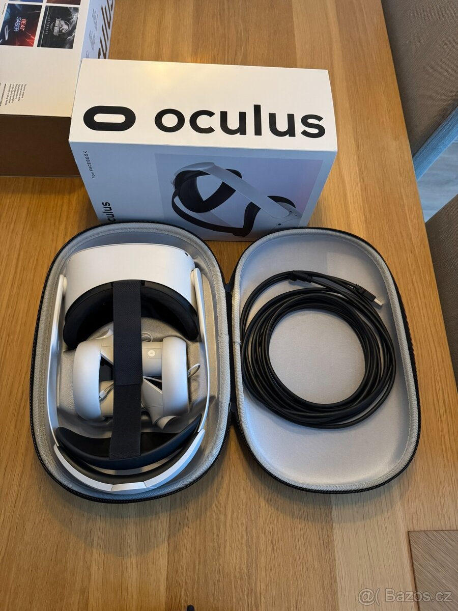 Meta Quest 2 256GB + originál Elite Strap + pouzdro - 2