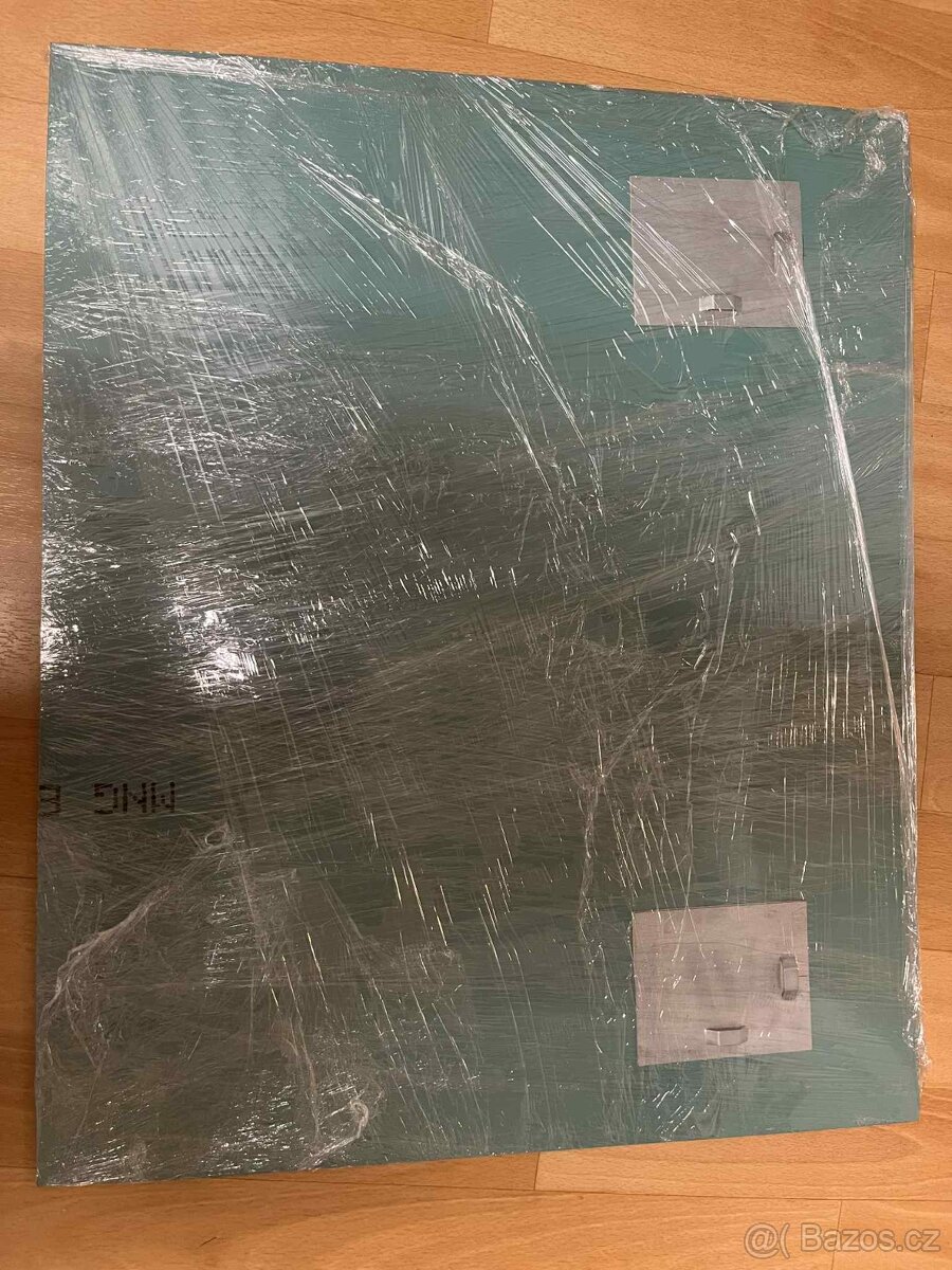 Nástěnné zrcadlo - 2