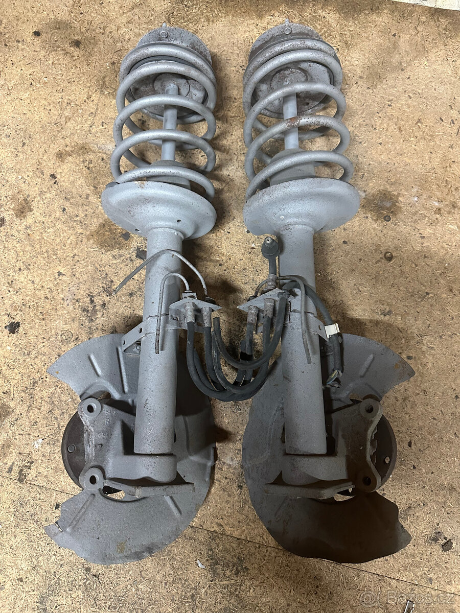 Predni persny BMW 6 E24 pred face bez abs - 2