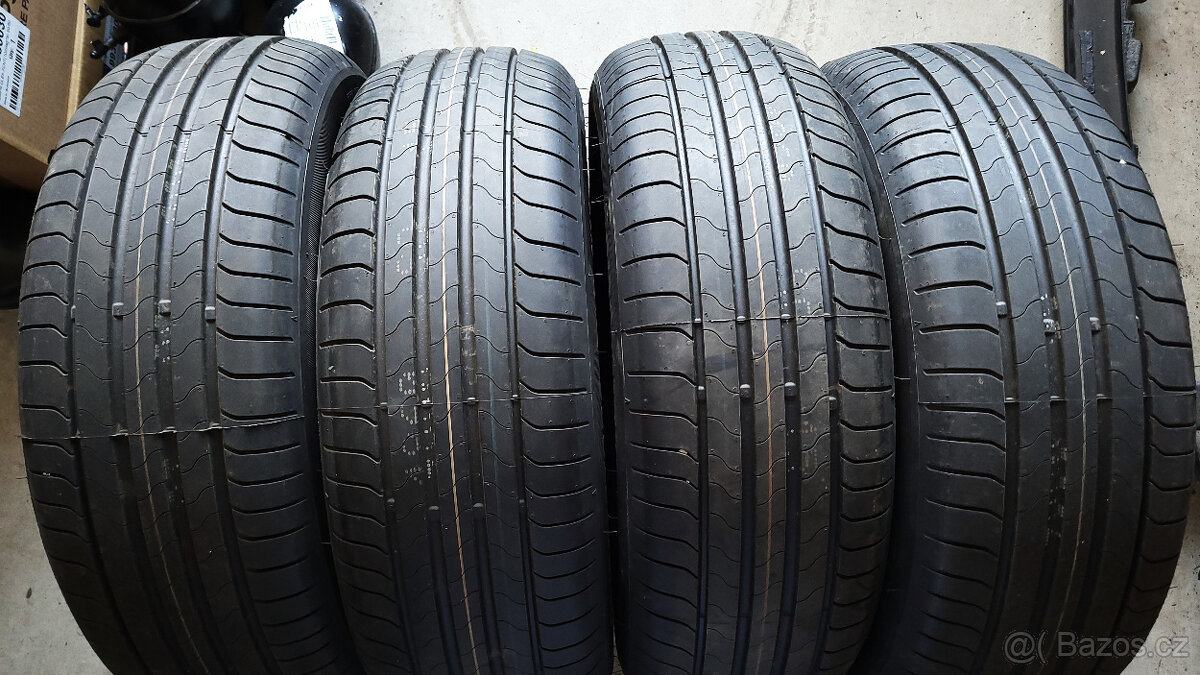 NOVÉ letní Bridgestone 215/60/17, sada, DOT3525 - 2