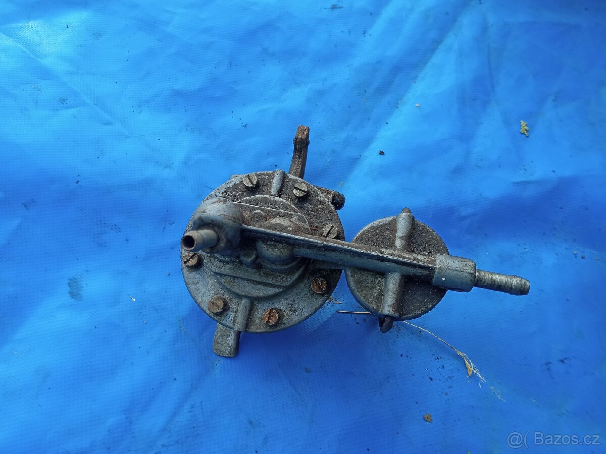 Škoda 120 palivová pumpa funkční - 2