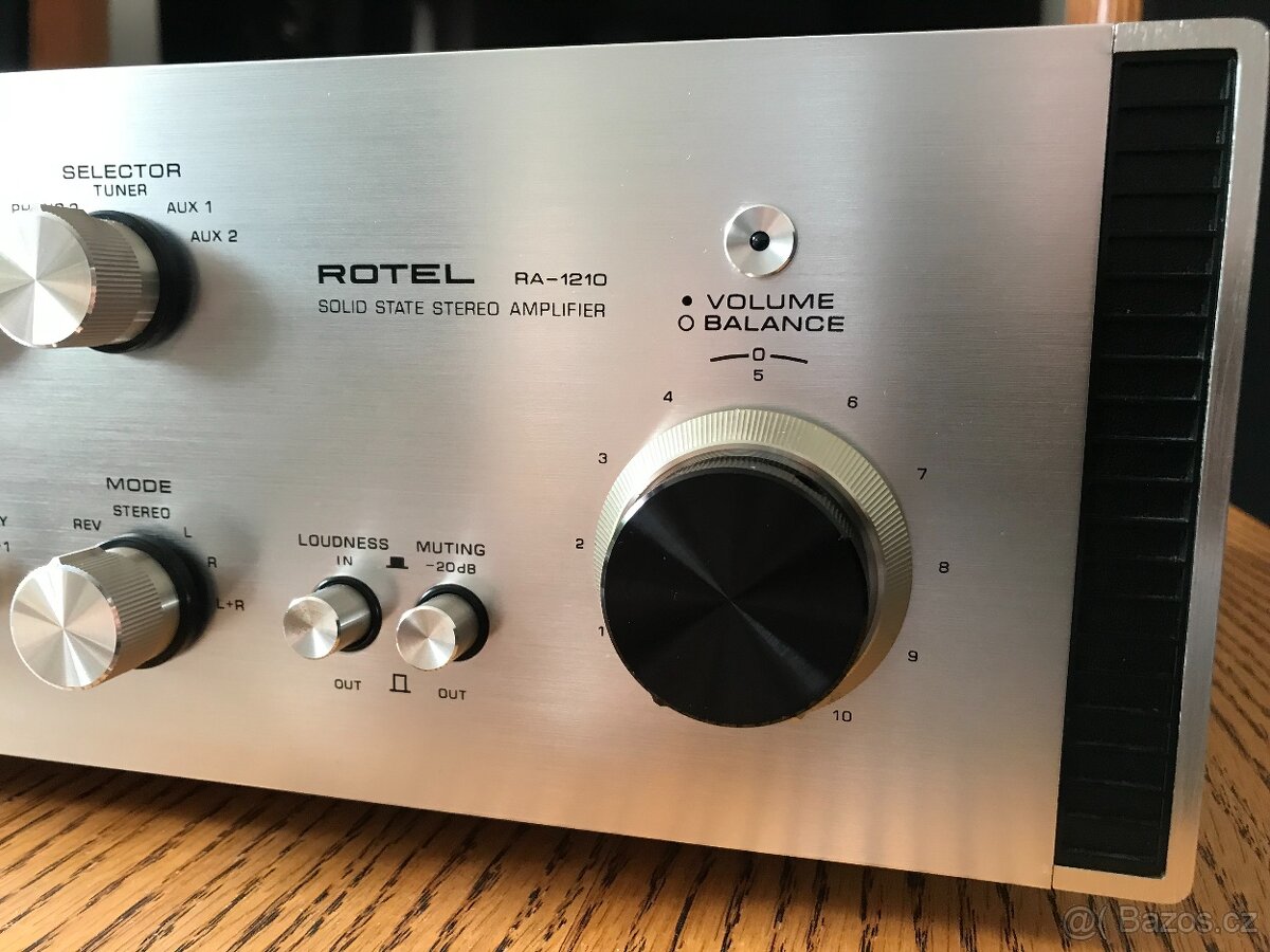 Rotel RA-1210 - 2
