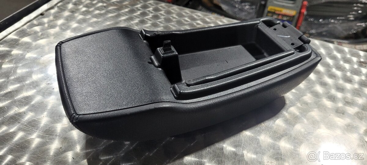 Ford mondeo mk3 loketní opěrka - 2