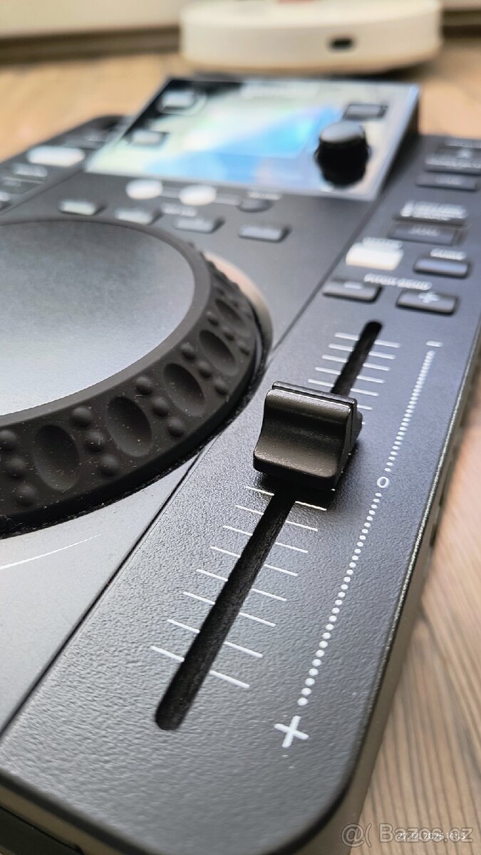 DJ přehrávač Gemini MDJ-300 – spolehlivý a plně vybavený - 2