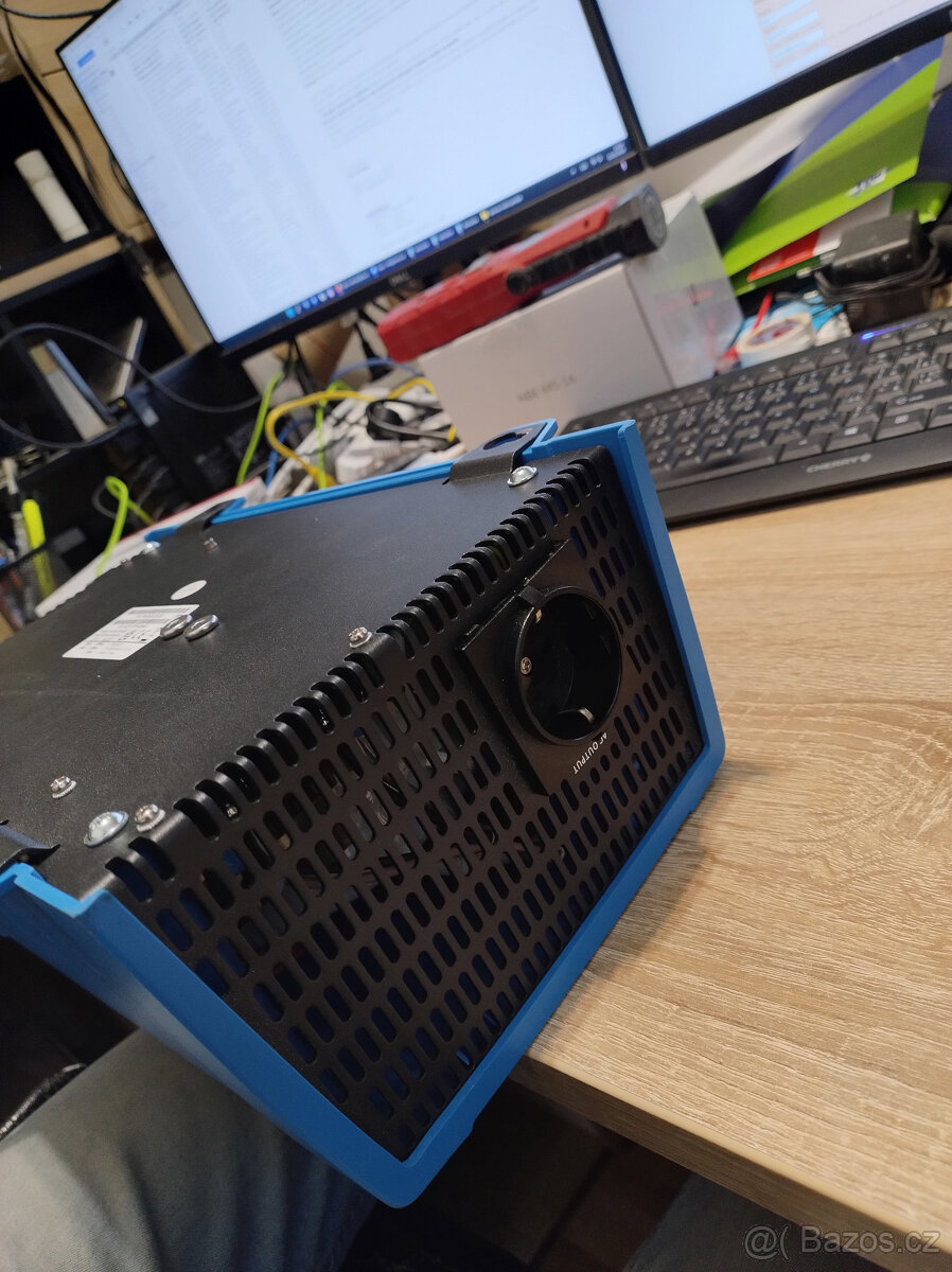 Měnič Victron Phoenix 24/1200 - 2