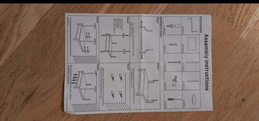 Nástěnný držák na helmy - 2