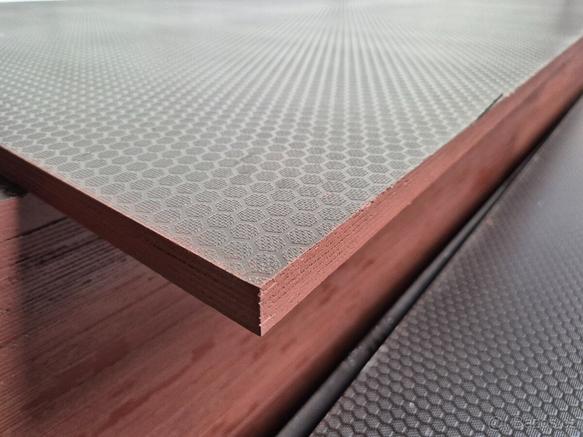 Překližka 1525x3050x21mm - 2