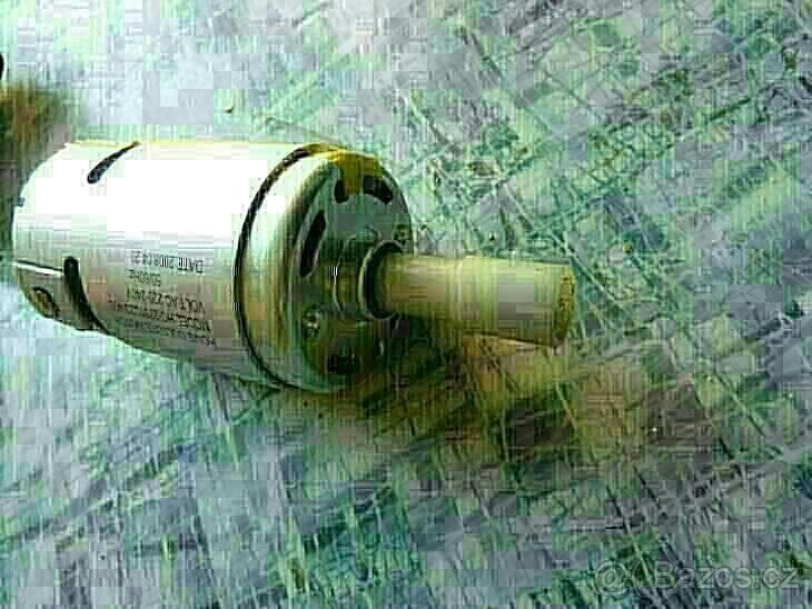 Elektromotorek na 240 V - 2