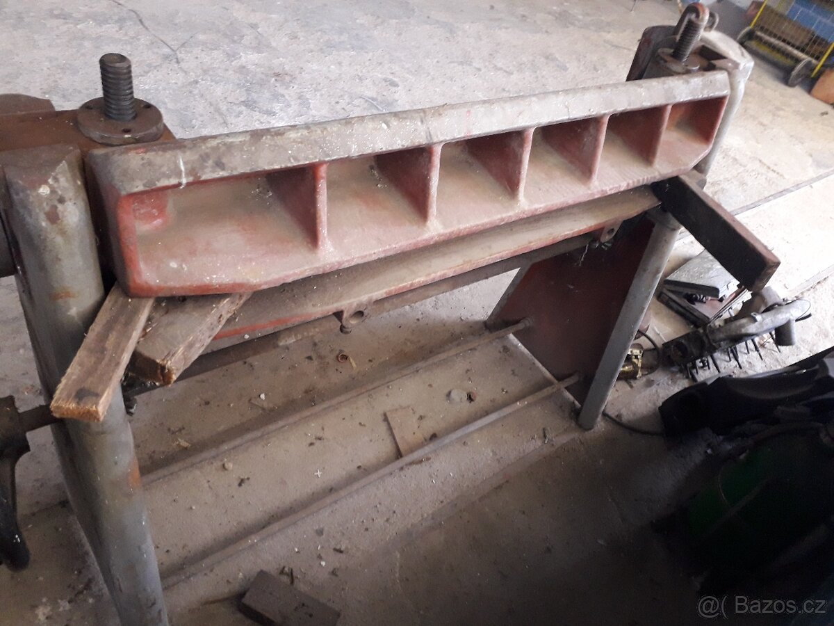 Ohýbačka ruční typ: XO 1000/3A, Strojárně Piesok, 1000 mm - 2