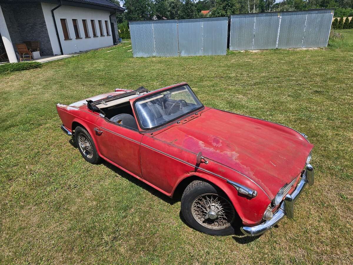 triumph tr4a - 2