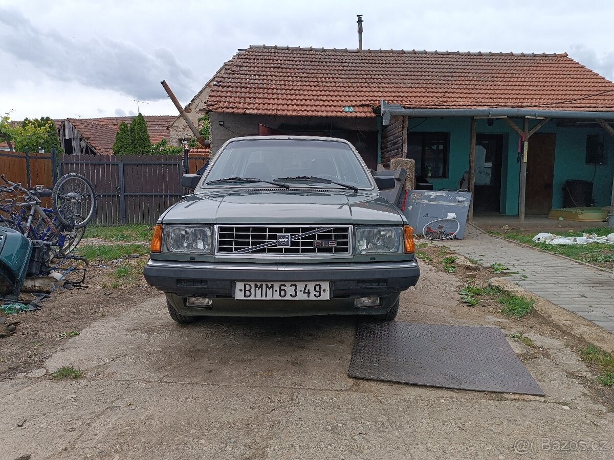 Volvo 360 GLS - 2