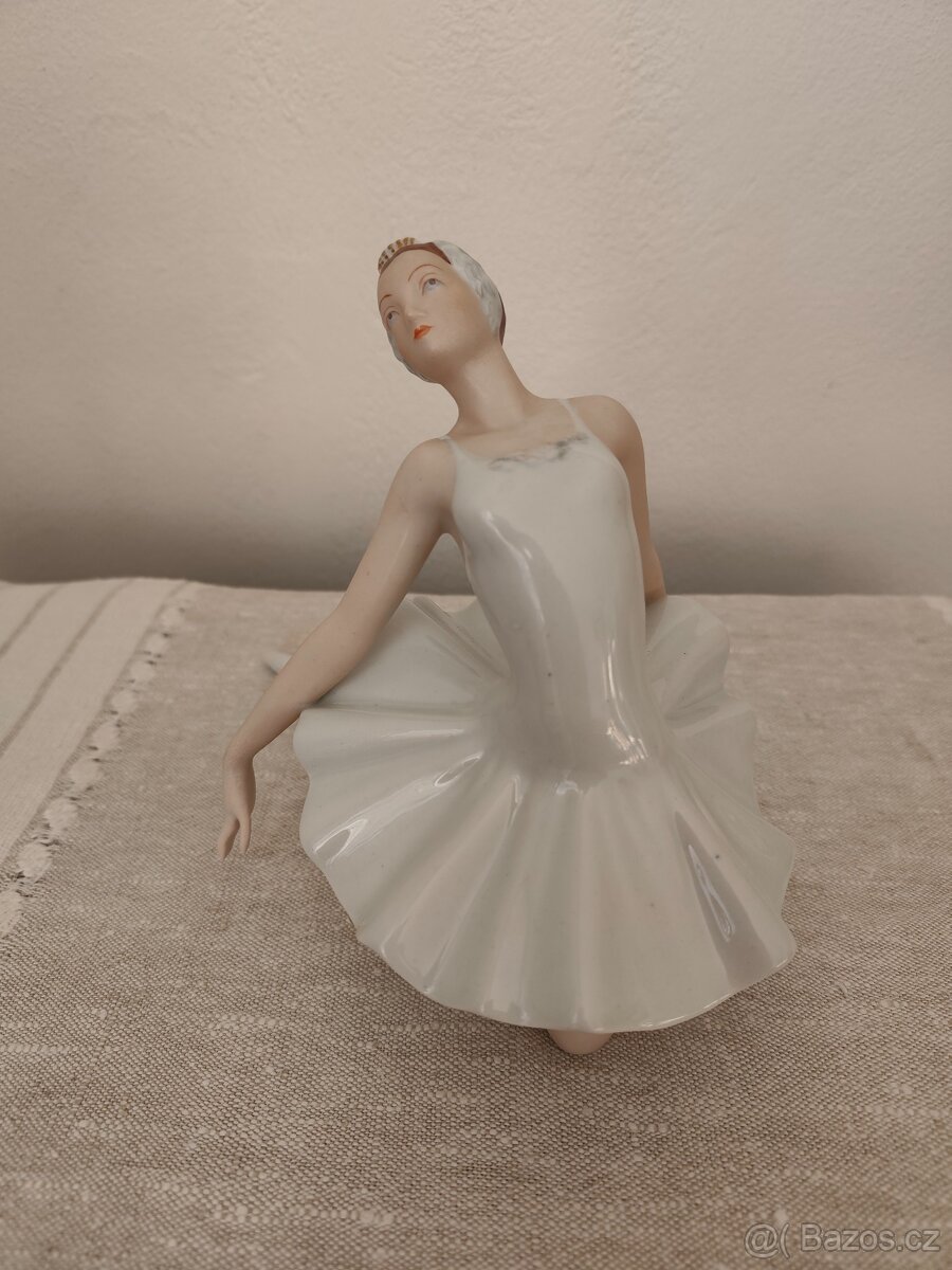 Royal dux baletka porcelánová soška - 2