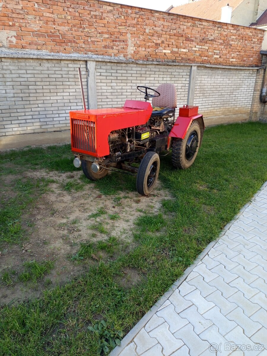 Malotraktor domácí výroby - 2