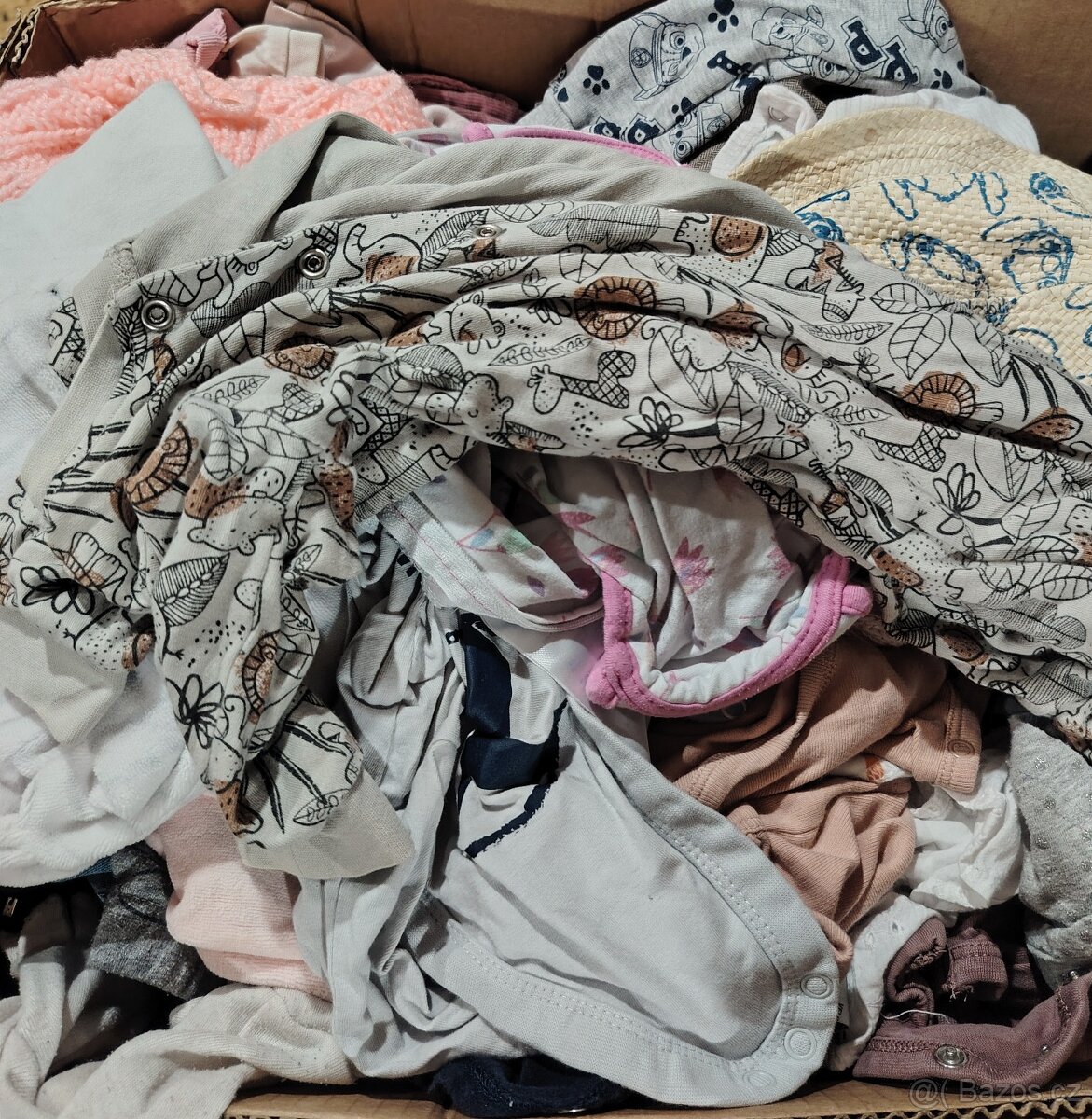 Krabice oblečení - 2