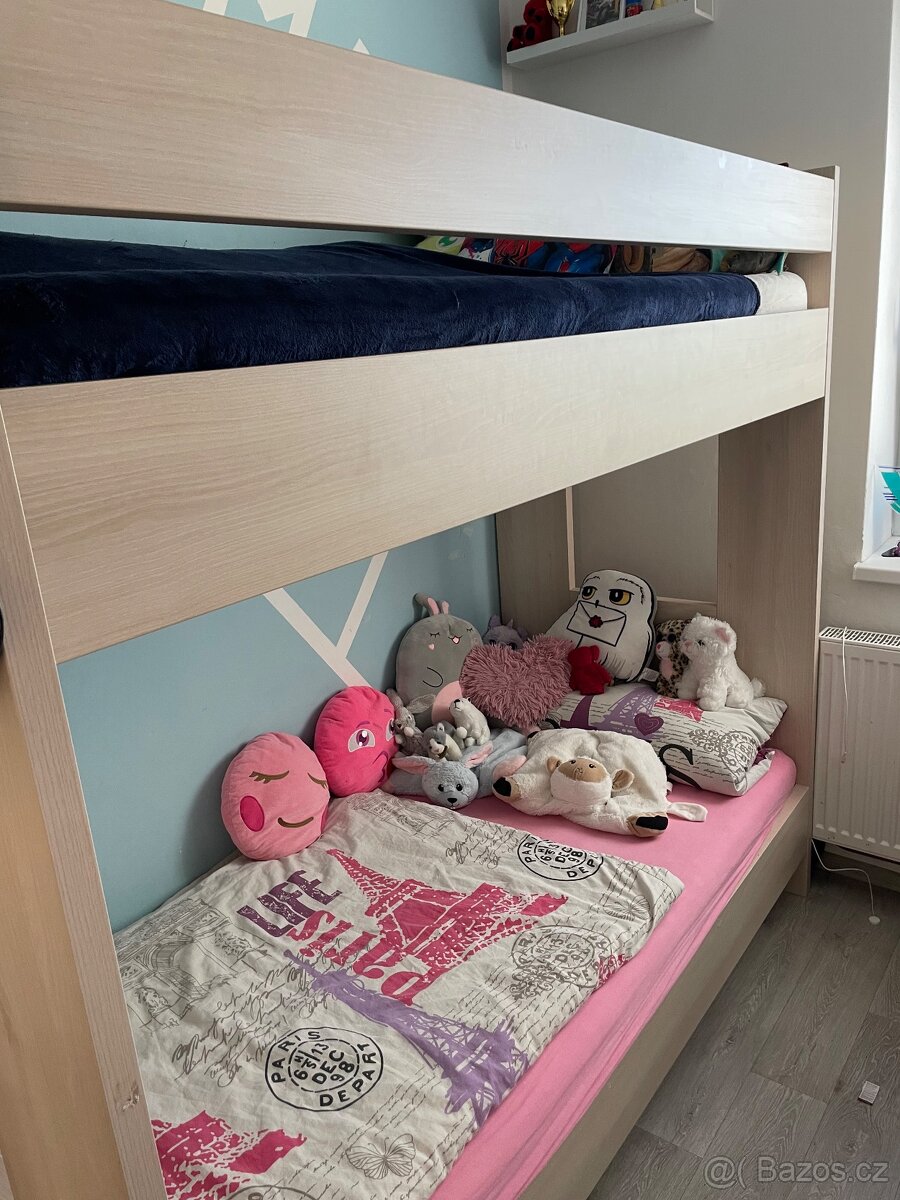 Patrová postel z masivu - 2