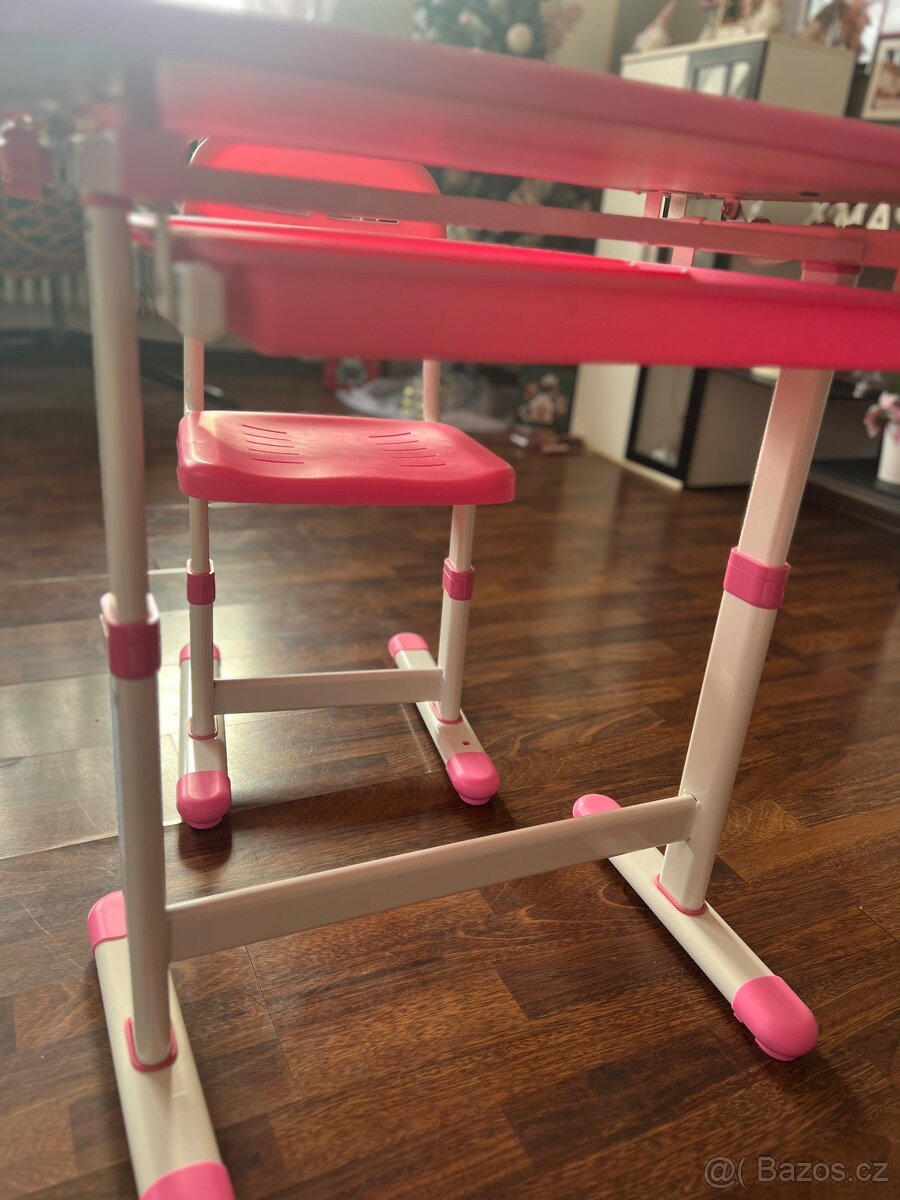 Rostoucí stůl + židle - 2