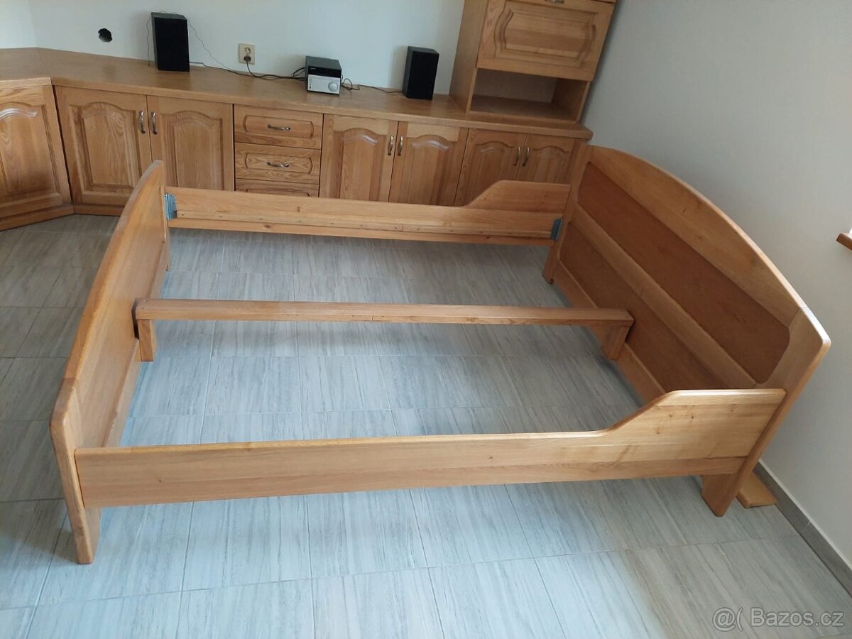 Drevena postel - 2