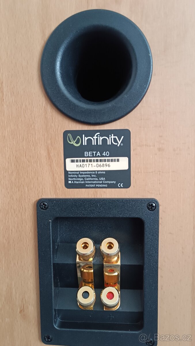 Infinity Beta 40 - 2