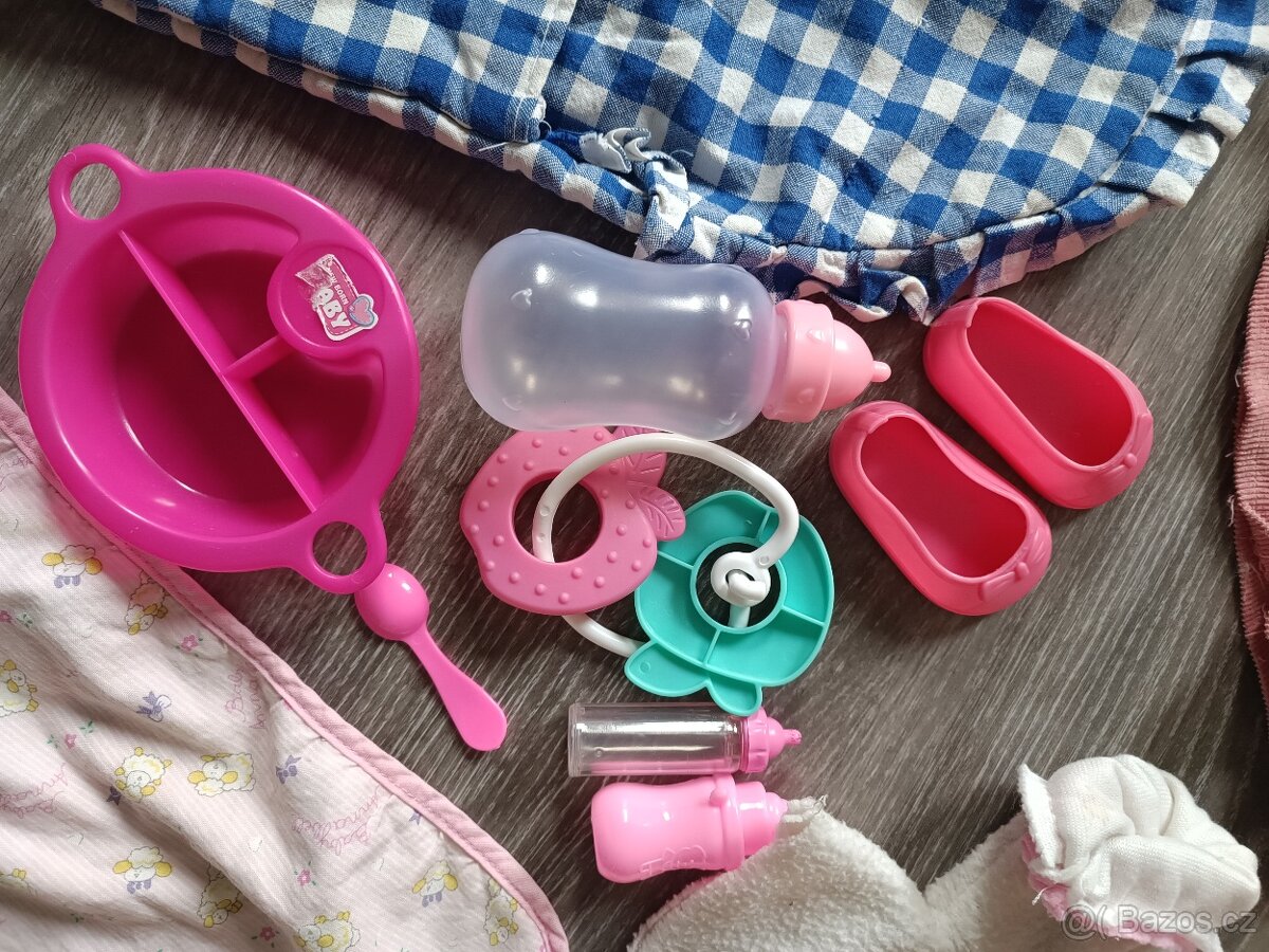 Oblečky a doplňky pro panenku - 2