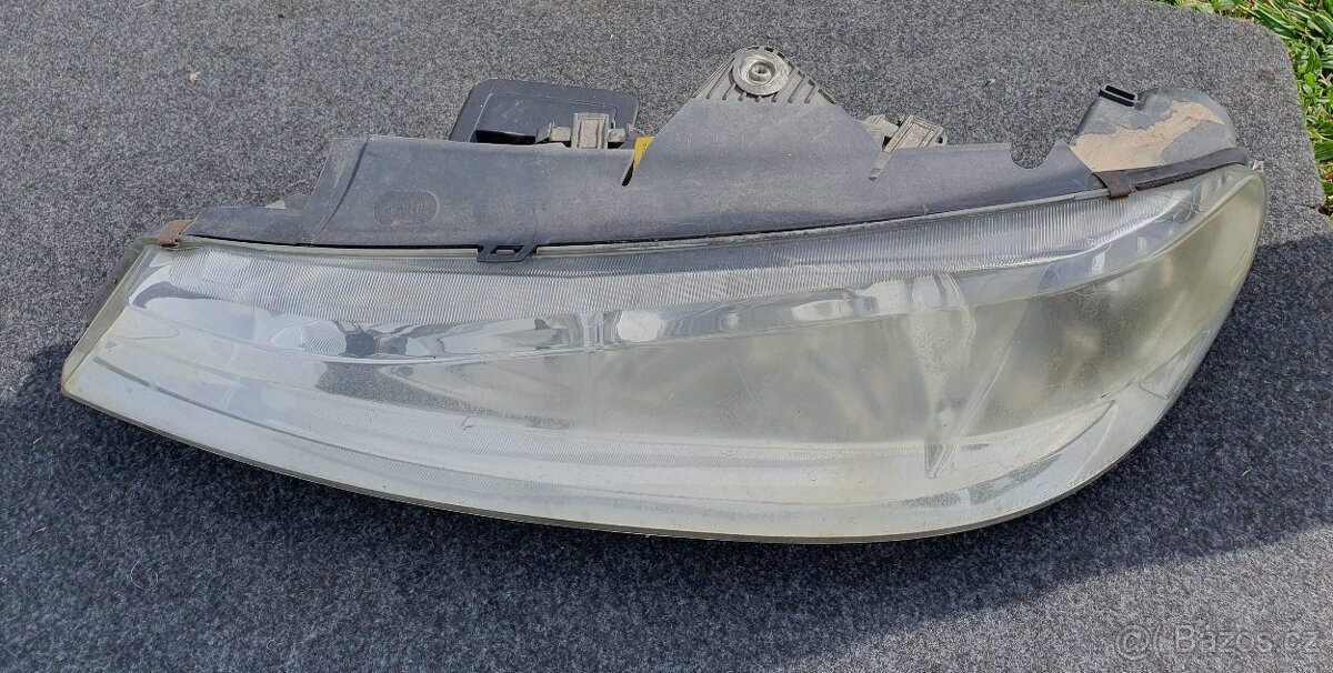 Světlomety Peugeot 406 - 2