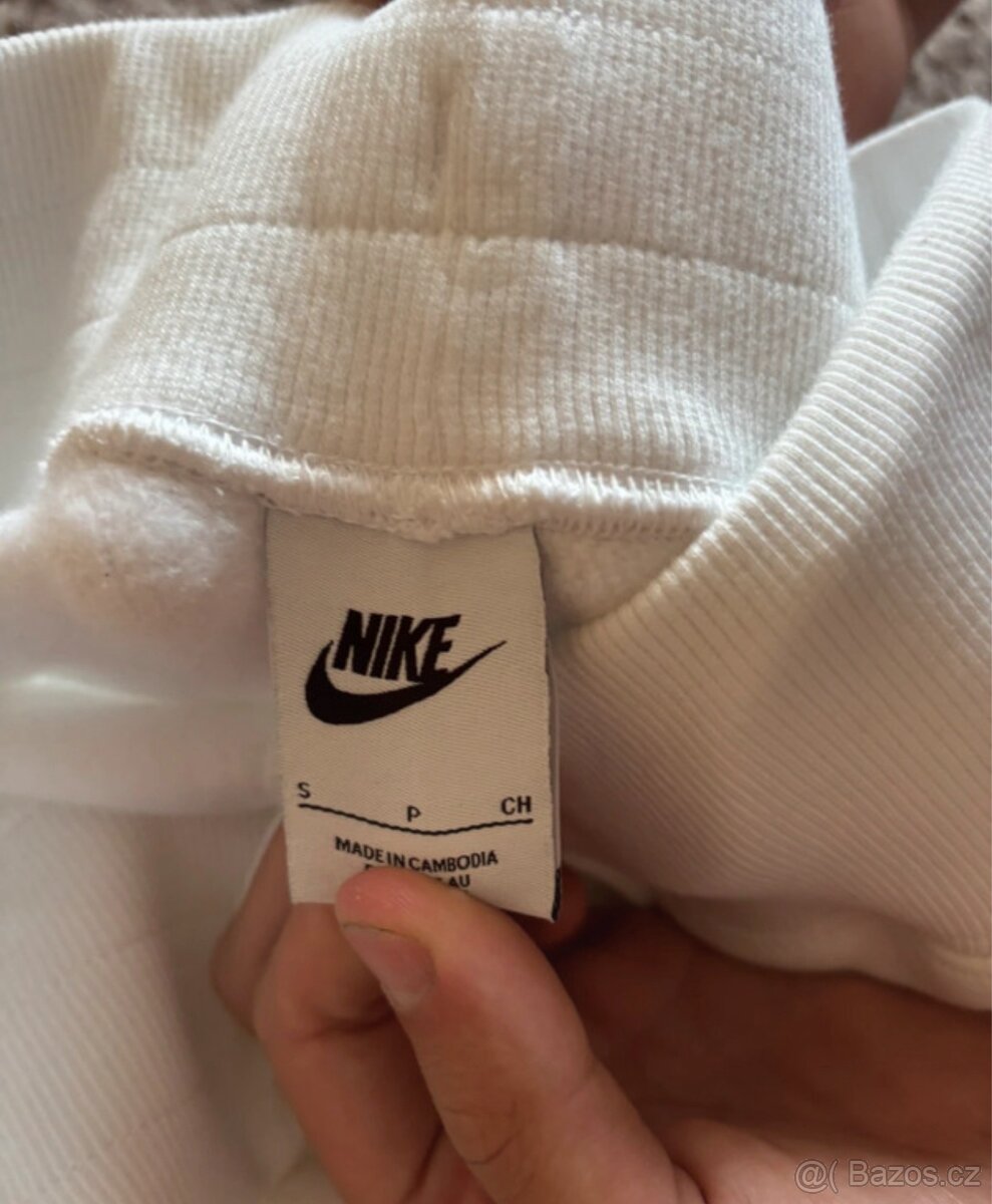 Nike tepláky a mikiny - 2