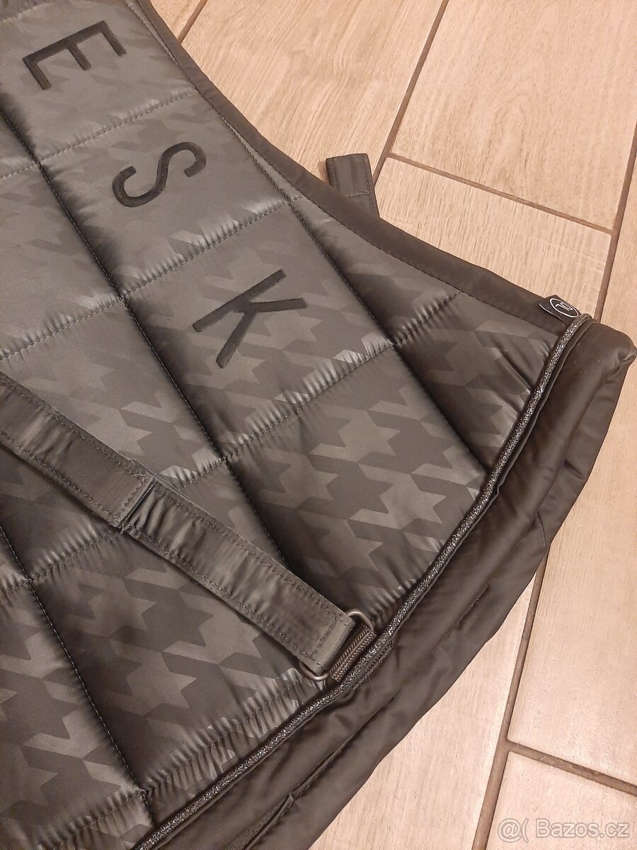 Eskadron sede podsedlovky - 2