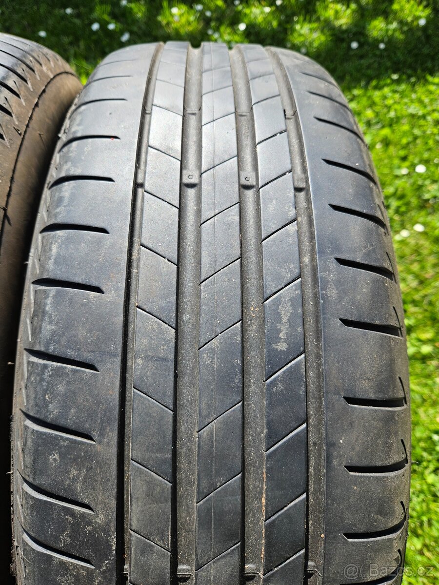 2ks Bridgestone letní 205/65/16 - 2