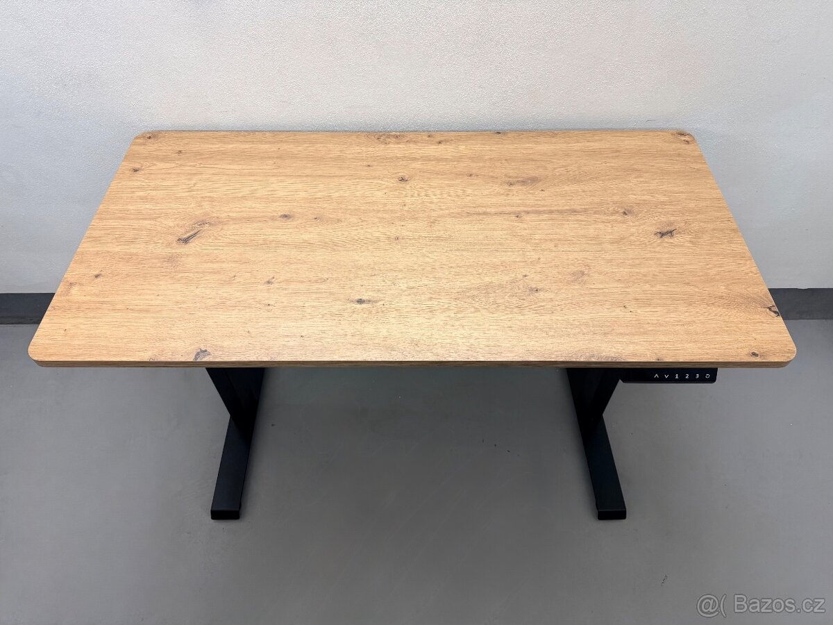 Elektrický výškově nastavitelný stůl - 2